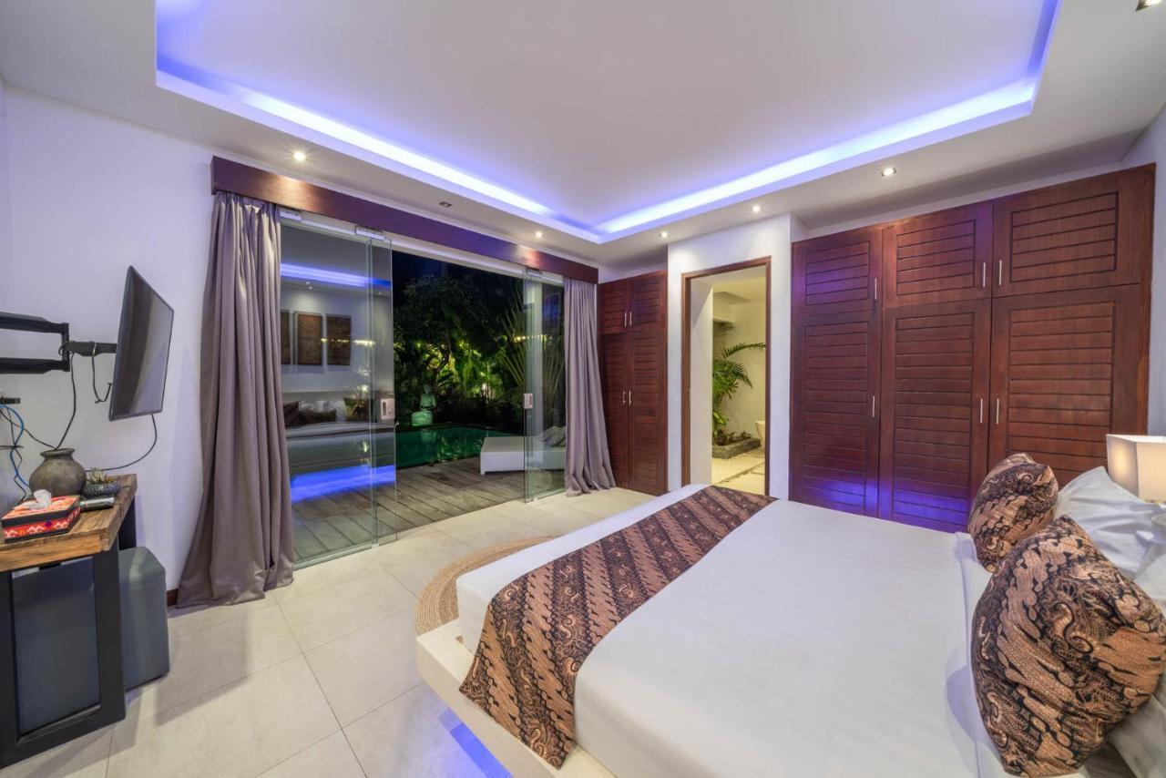 Villa Tira - Elegant 3Br In Central Seminyak Exterior photo